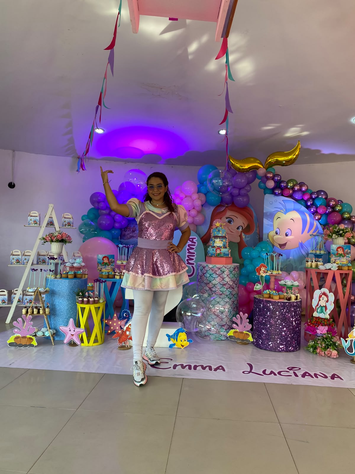 Celebración temática Hot Wheels en salón privado de Circus Pop Cúcuta