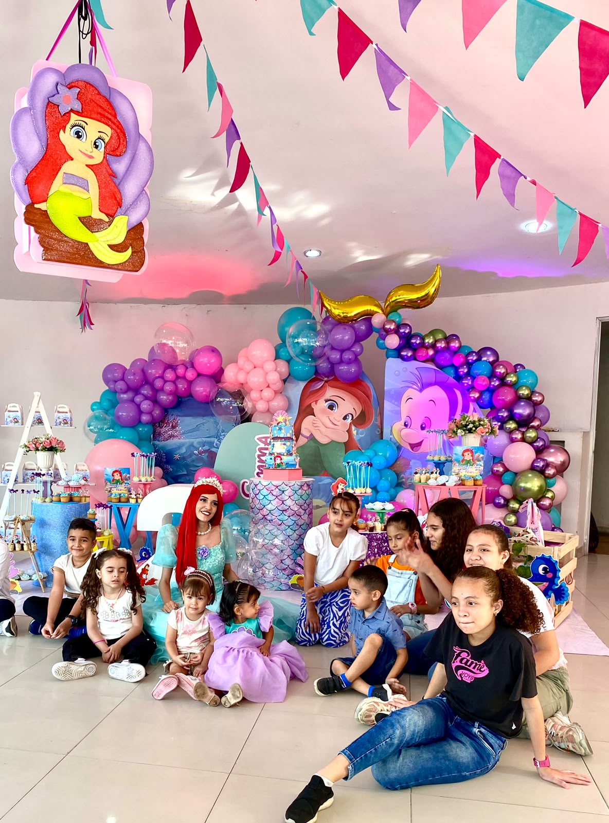 Celebración temática Barbie en salón privado de Circus Pop Cúcuta